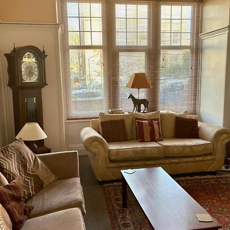 Princess Royal 3 Bed * 斯卡伯勒