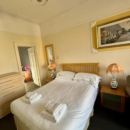 Princess Royal 3 Bed 公寓 斯卡伯勒